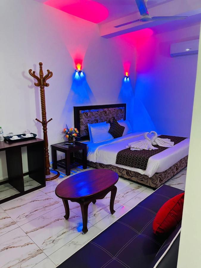 Otha Shy Airport Transit Hotel Katunayaka Kültér fotó